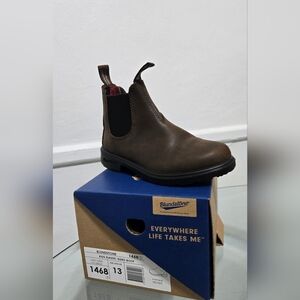Kids Blundstone Size 13, Antique Brown